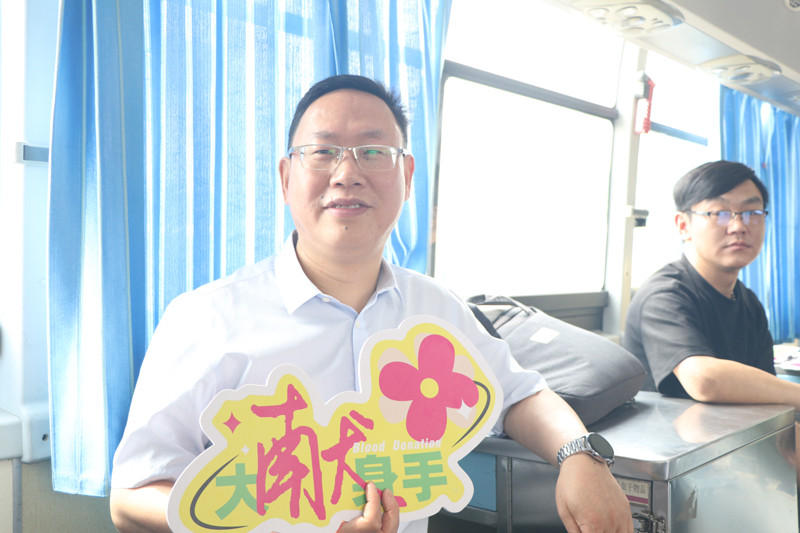 内页2.jpg